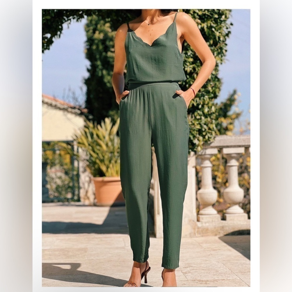 Olive Green Sleeveless Jumpsuit